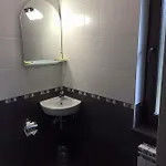 Otel семеен гингеръ