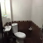 Otel семеен гингеръ